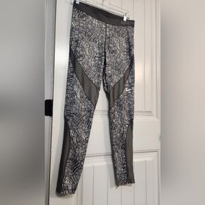 Nike Pro Monochrome Geometric Leggings